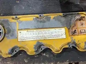 Used Caterpillar 3126 Valve Cover (Stock #C1085)) Part Image