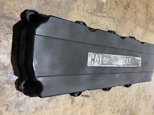 Used Caterpillar C13 Valve Cover (Stock #V1036)) Part Image