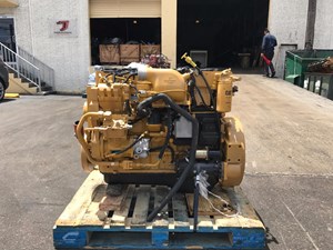 New Caterpillar C7 Engine Assy (Stock #003277)) Part Image