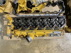 Used Caterpillar Head (Stock #CH1027)) Part Image