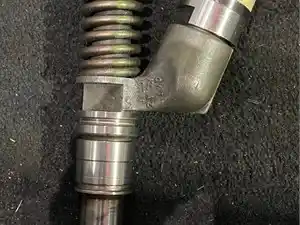Core Caterpillar C15 Injector (Stock #INJ1213)) Part Image