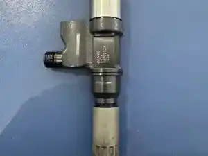 Core Isuzu 4HK1 Injector (Stock #INJ1352)) Part Image