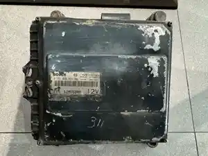 Core Mack AMI-335 ECM (Stock #E3863)) Part Image