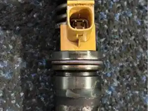 Core Volvo Injector (Stock #INJ1222)) Part Image