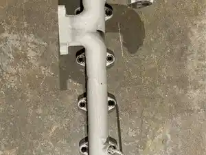 Used Cummins ISB Exhaust Manifold (Stock #I1033)) Part Image