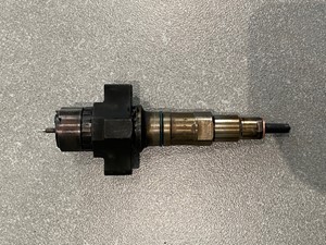 Core Cummins ISC Fuel Injection Part (Stock #INJ1067)) Part Image