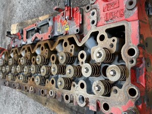 Used Cummins ISL Head (Stock #CH1025)) Part Image