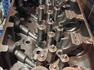 Used Cummins ISX15 Head Image