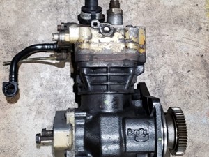 Used Detroit DD15 Air Compressor Image