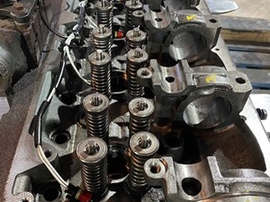 Used Detroit Series 60 14.0L DDEC V Head (Stock #CH1024)) Part Image