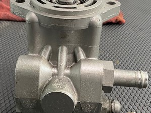 Used International DT466E Steering Pump (Stock #SP1055)) Part Image