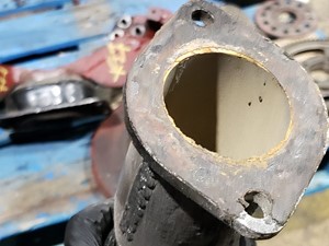 Used International Intake Manifold (Stock #IN1059)) Part Image