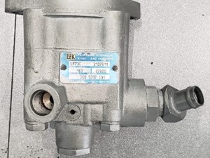 Used International Steering Pump (Stock #SP1041)) Part Image