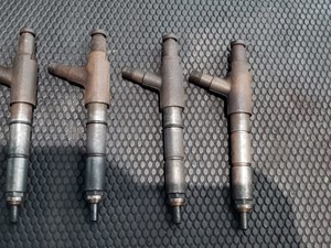 Used Isuzu 4HE1XS Injector (Stock #INJ1034)) Part Image