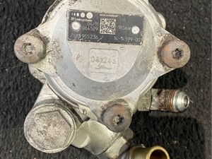 Used Mercedes OM906LA Steering Pump (Stock #SP1065)) Part Image