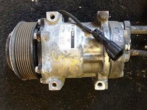 Used Mercedes A/C Compressor Image
