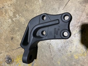 Used Engine Mount (Stock #EB1159)) Part Image