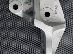 Used Engine Mount (Stock #EB1098)) Part Image