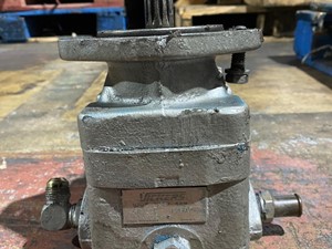 Used Steering Pump Image