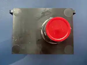 New Fuse Box (Stock #BOX7)) Part Image