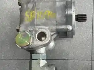 New Cummins ISL Steering Pump (Stock #SP1096)) Part Image
