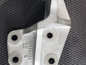 Used Engine Mount (Stock #EB1099)) Part Image