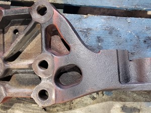 Used Engine Mount (Stock #EB1081)) Part Image