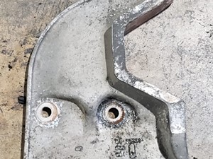 Used Peterbilt Engine Mount Image
