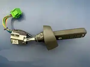 Used 2014 Volvo VNL Column Switch (Stock #TS06)) Part Image
