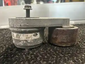 Used Belt Tensioner (Stock #P1032)) Part Image