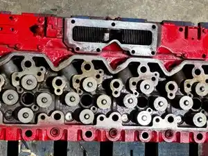Used Cummins ISL Head (Stock #CH1030)) Part Image