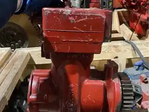 Used Cummins ISX Air Compressor Image