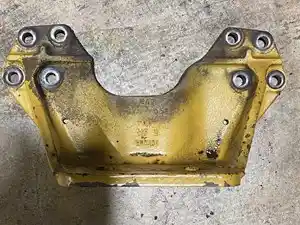 Used Engine Mount (Stock #EB1233)) Part Image