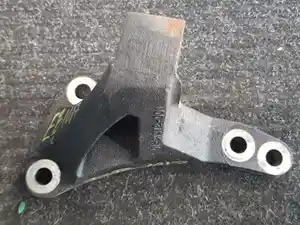 Used Engine Mount (Stock #EB1017)) Part Image