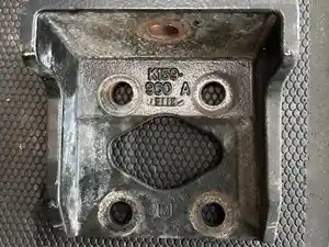 Used Engine Mount Image