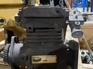 Used Ford Air Compressor (Stock #A1068)) Part Image