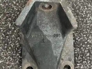 Used Freightliner Engine Mount Image
