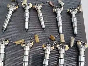 Used International DT466E Injector (Stock #INJ1022)) Part Image