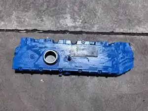 Used International DT466E Valve Cover (Stock #V1098)) Part Image