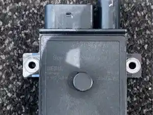 Used Isuzu Engine Misc Part (Stock #E4430)) Part Image