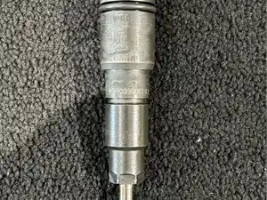 Used Mercedes OM460LA Injector (Stock #INJ1345)) Part Image