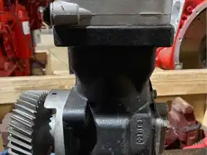 Used Mercedes OM906LA Air Compressor (Stock #A1069)) Part Image