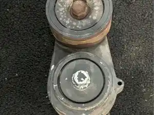 Used PACCAR MX13 Belt Tensioner (Stock #P1030)) Part Image