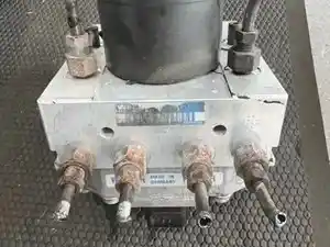 Used Wabco ABS-E ABS Modulator Valve Image