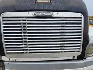 Used 1999 Freightliner CENTURY CLASS 12 Grille (Stock #3549-FRTLR-13)) Part Image