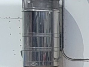 Used 2000 Peterbilt 379 Air Cleaner Image