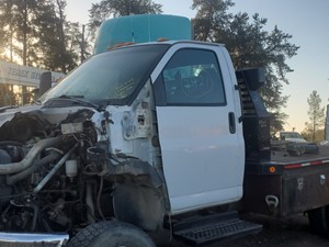Used 2005 GMC C5500 Cab (Stock #3421-GMC-16)) Part Image