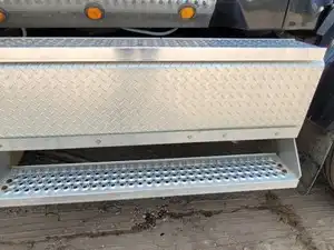 Used 2005 International 9900I Battery Box Image