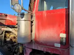 Used 2005 Peterbilt 378 Cab (Stock #3638-PETE-14)) Part Image