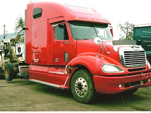 Used 2006 Freightliner COLUMBIA 120 Door (Stock #2415-FRTLR-34)) Part Image